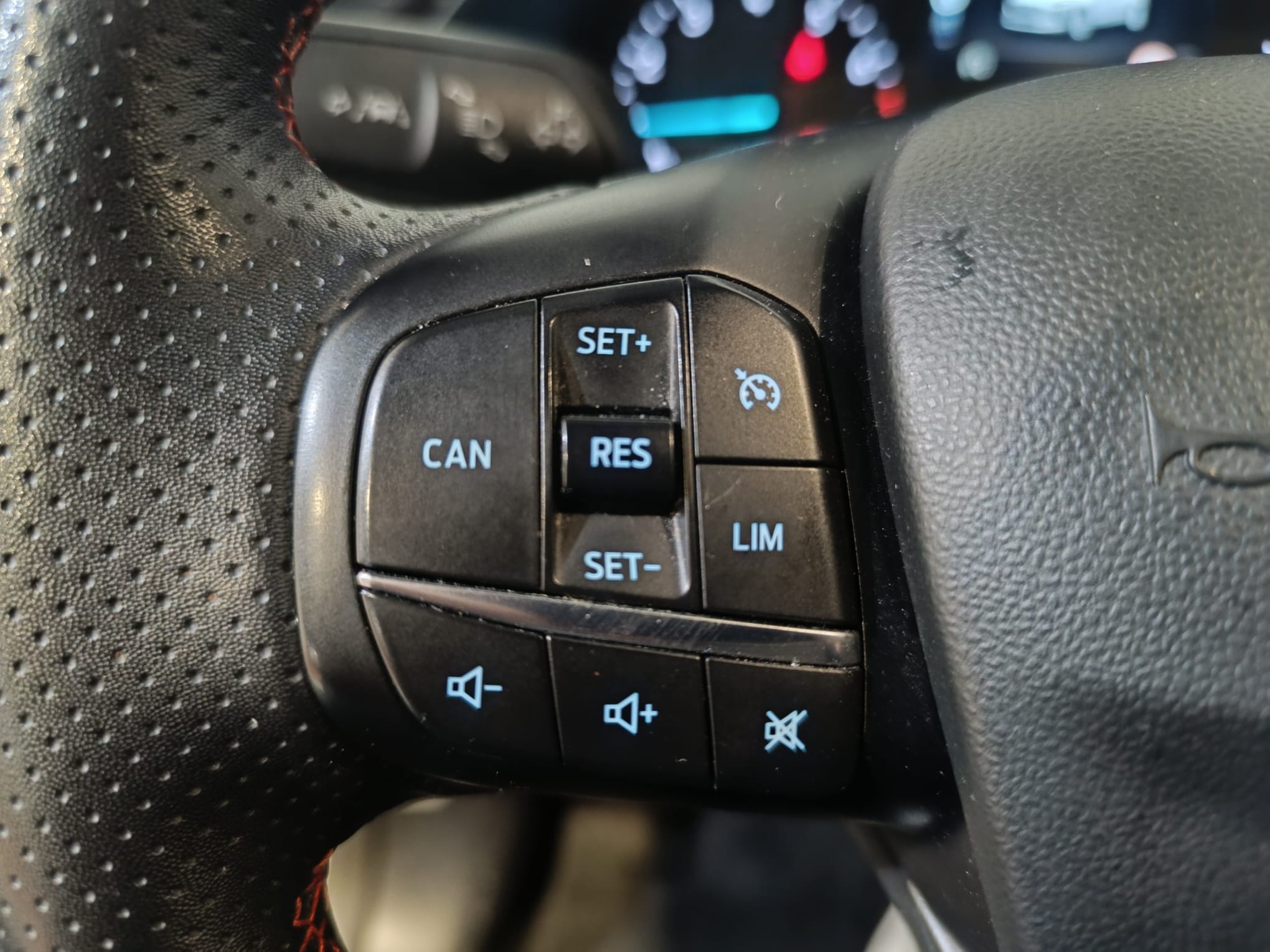 FORD FIESTA 1.0 Ecoboost ST line